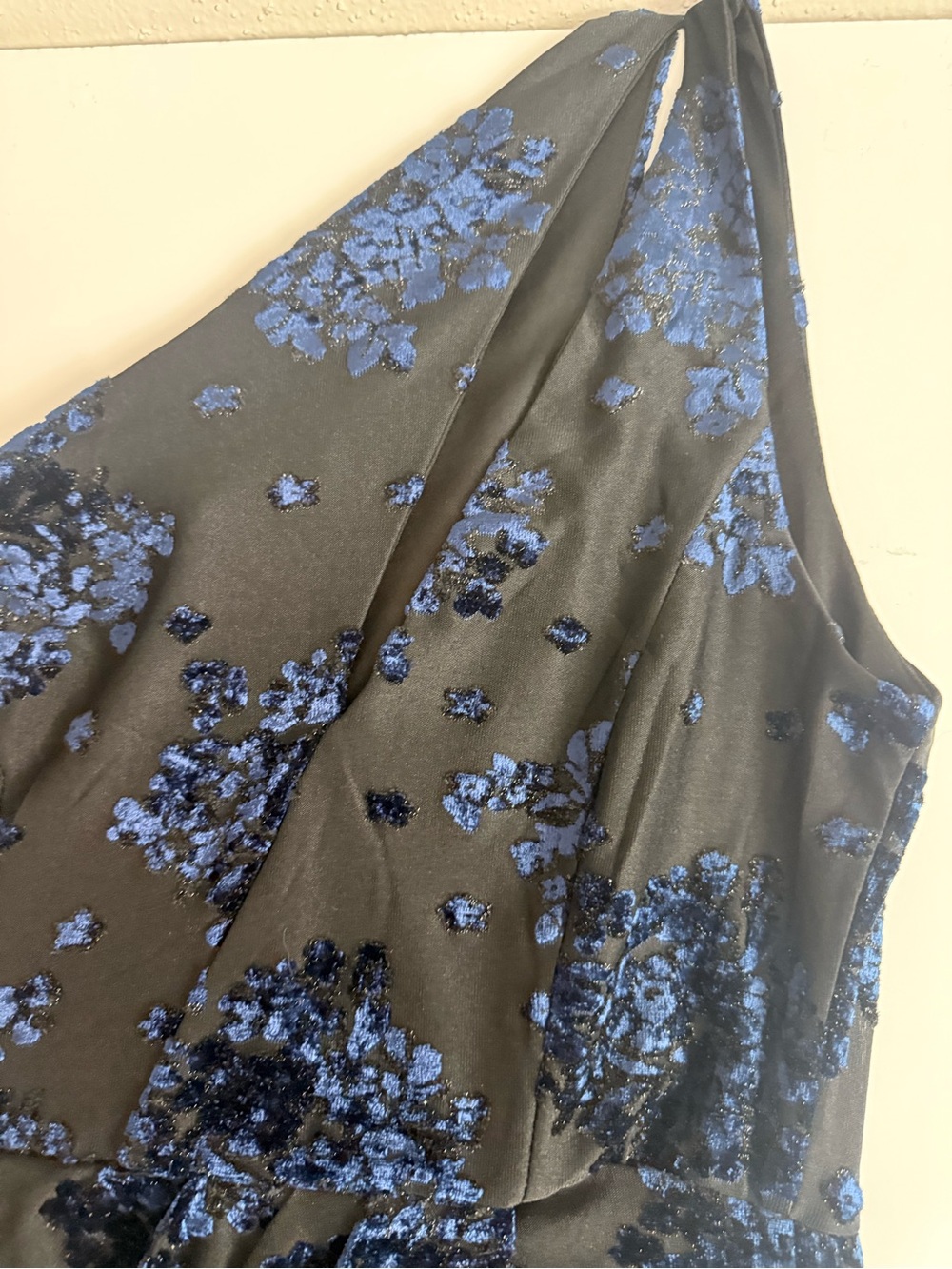 Lulu's Black One-Shoulder Sequin Midi Dress with Navy Accents - Picture 8 of 16
